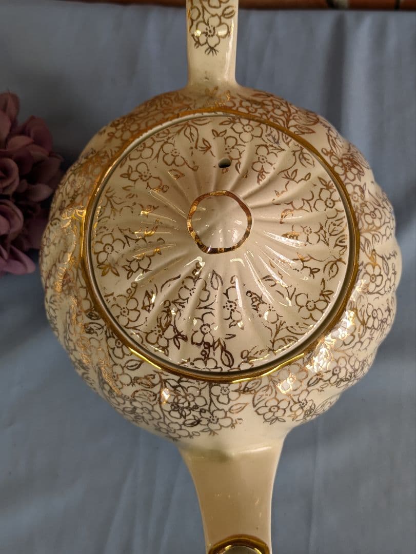 イギリス アンティーク クリノリンレディ ティーポット SALDER窯