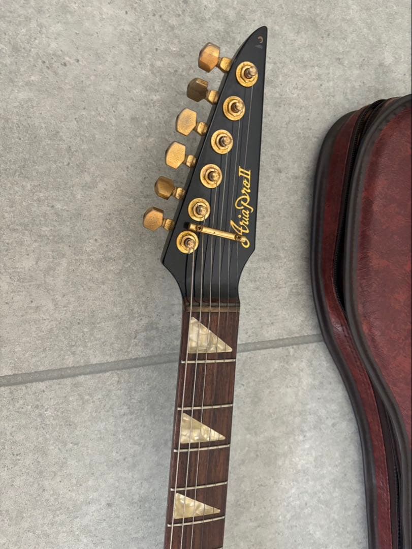 Aria Pro2 エレキギター フライングV ケース付き 楽器 ヴィンテージ