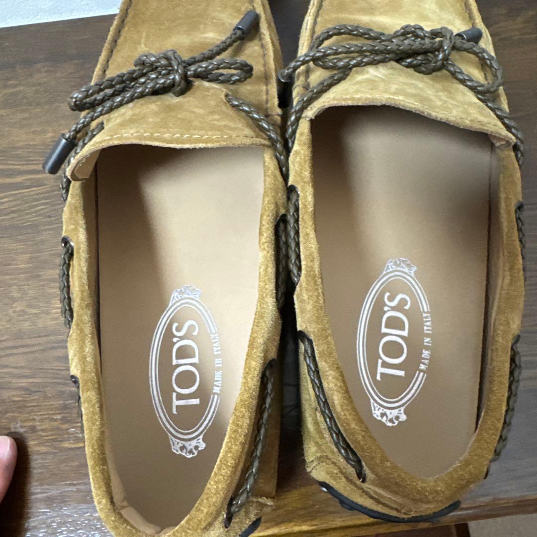 TOD'S ブラウンスエード ローファー