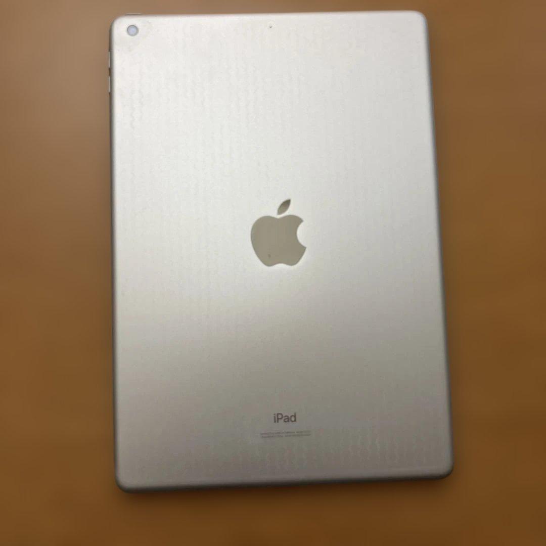 Wi-Fiモデル　iPad 第8世代 美品