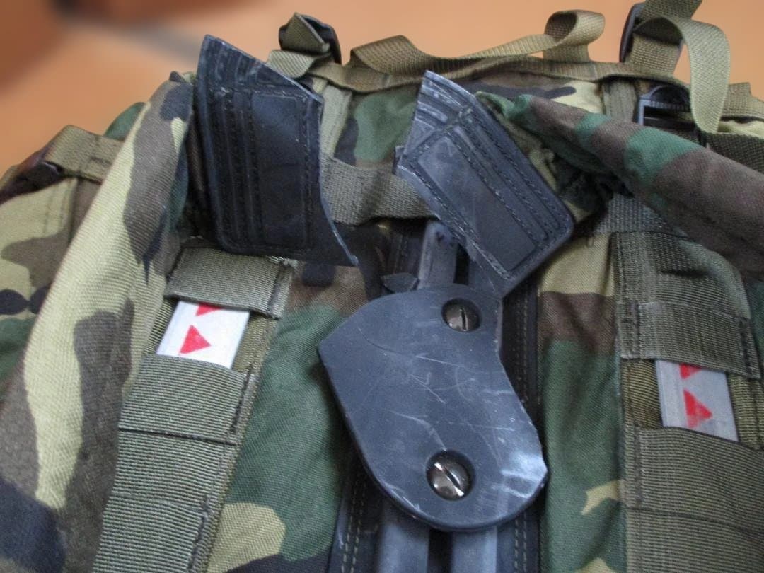 訳アリ品　未使用　米軍放出品　CFP-90　インターナルフレームバックパック