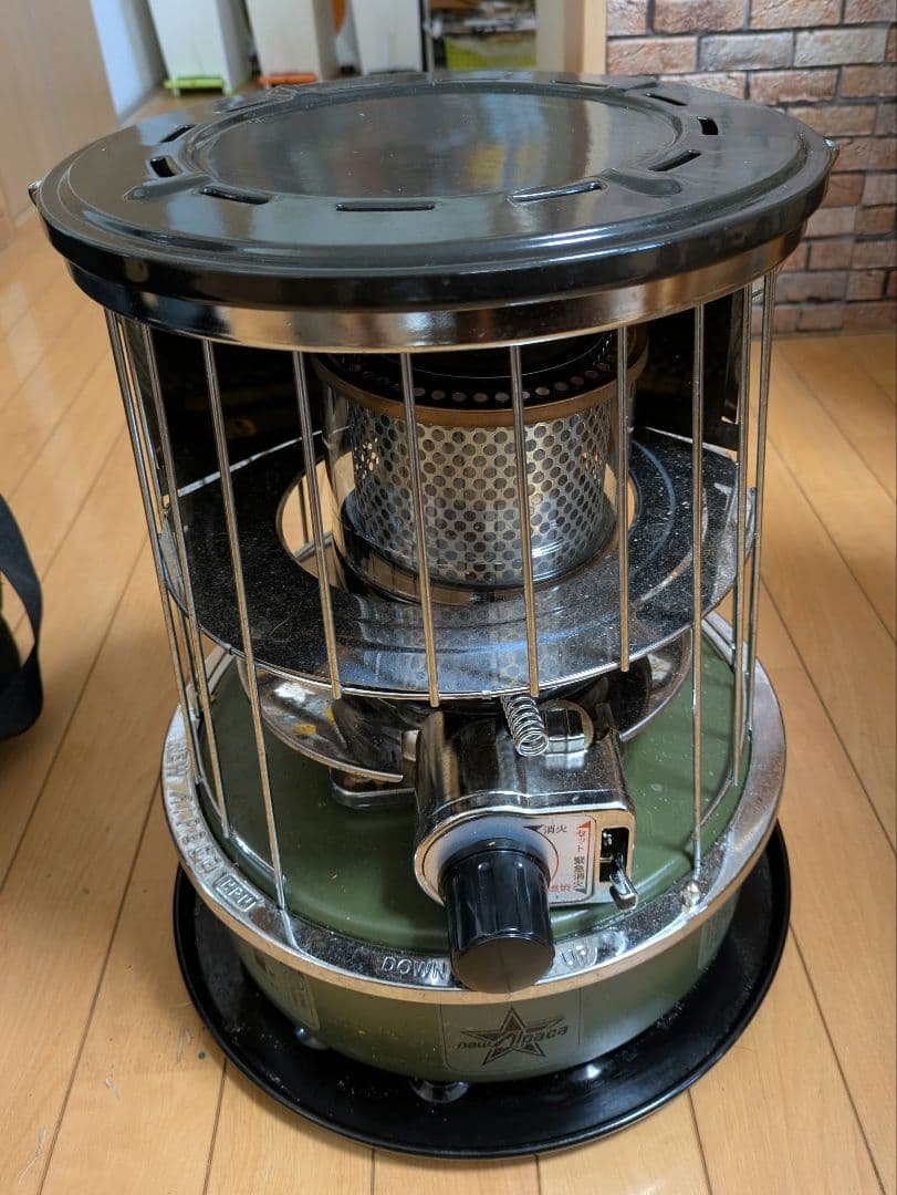 TS-77JS-C 小型石油ストーブ newAlpaca ガラスひび有り