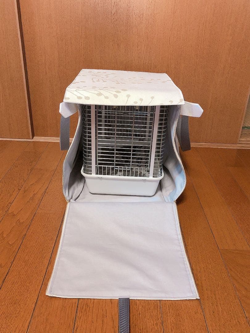 pike様 体調不良時の通院や災害避難用に便利な遮光キャリーバッグ