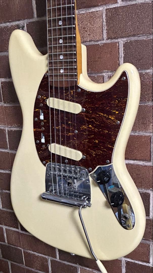 hibiki様　　　スクワイヤーFSR Vibe Mustangスキャロップ加工