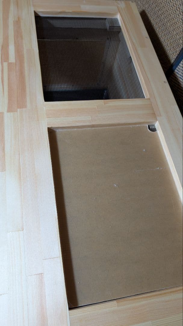 アルミサッシ仕様。赤松集成材１８ミリ900×500×500蜜蝋オイル仕上げ