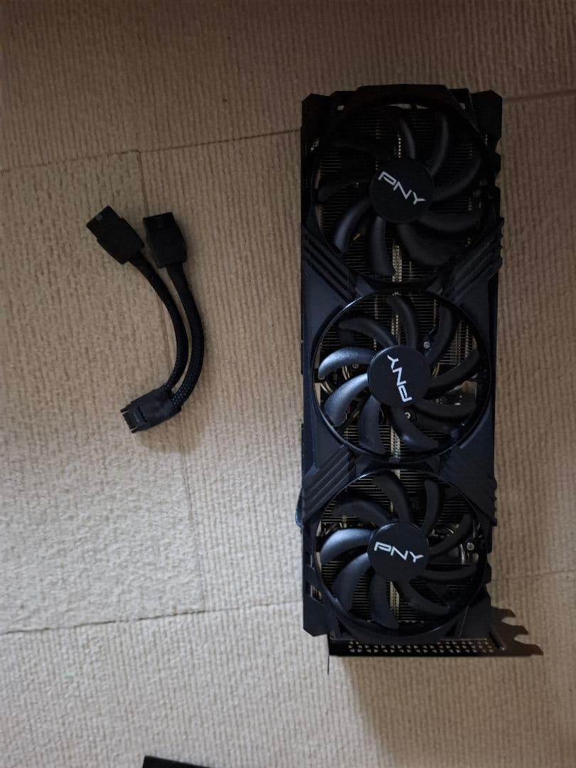 PNY 4070Ti グラフィックボード 3ファン