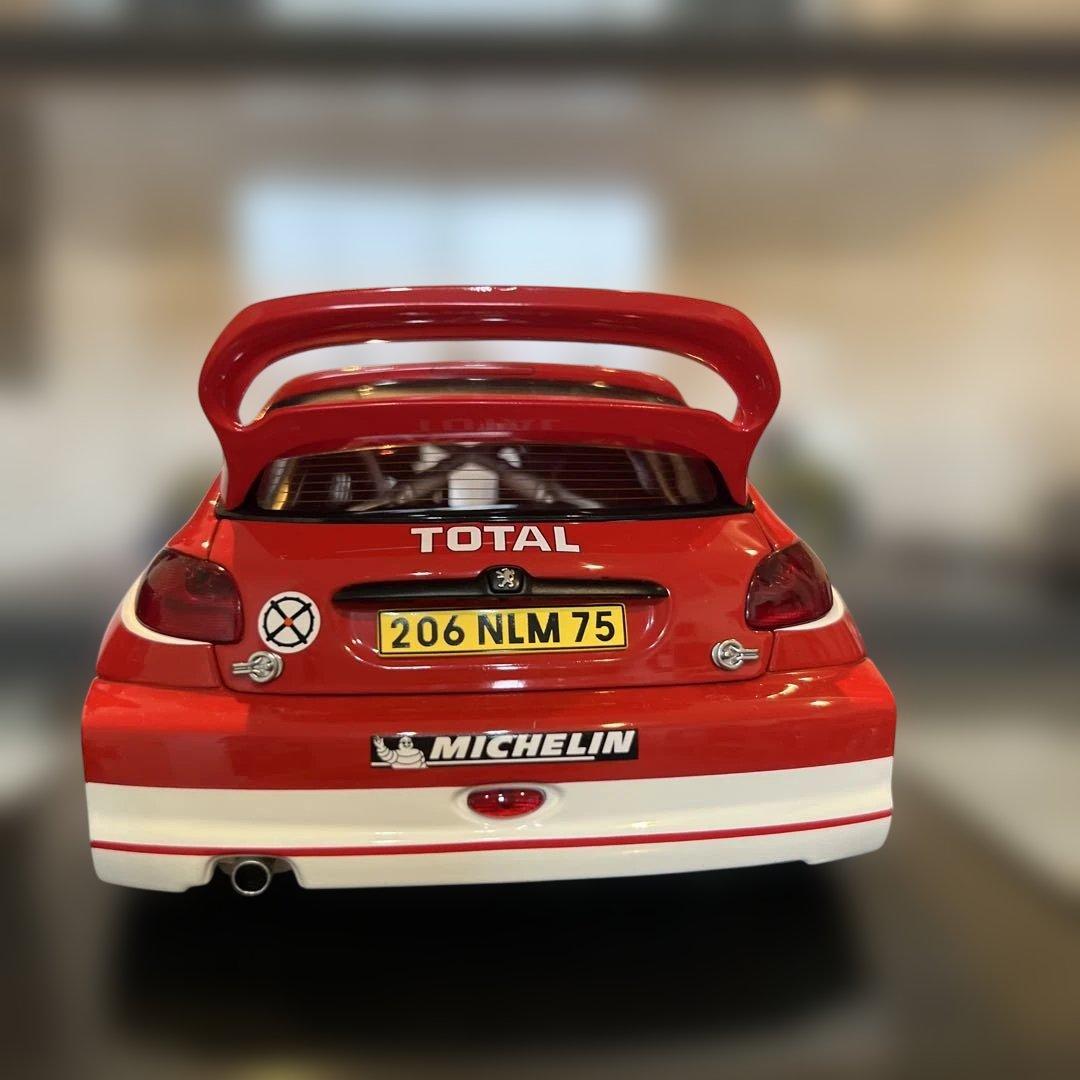 AUOTart製1/18 2003年プジョー206 WRC/リチャードバーンズ