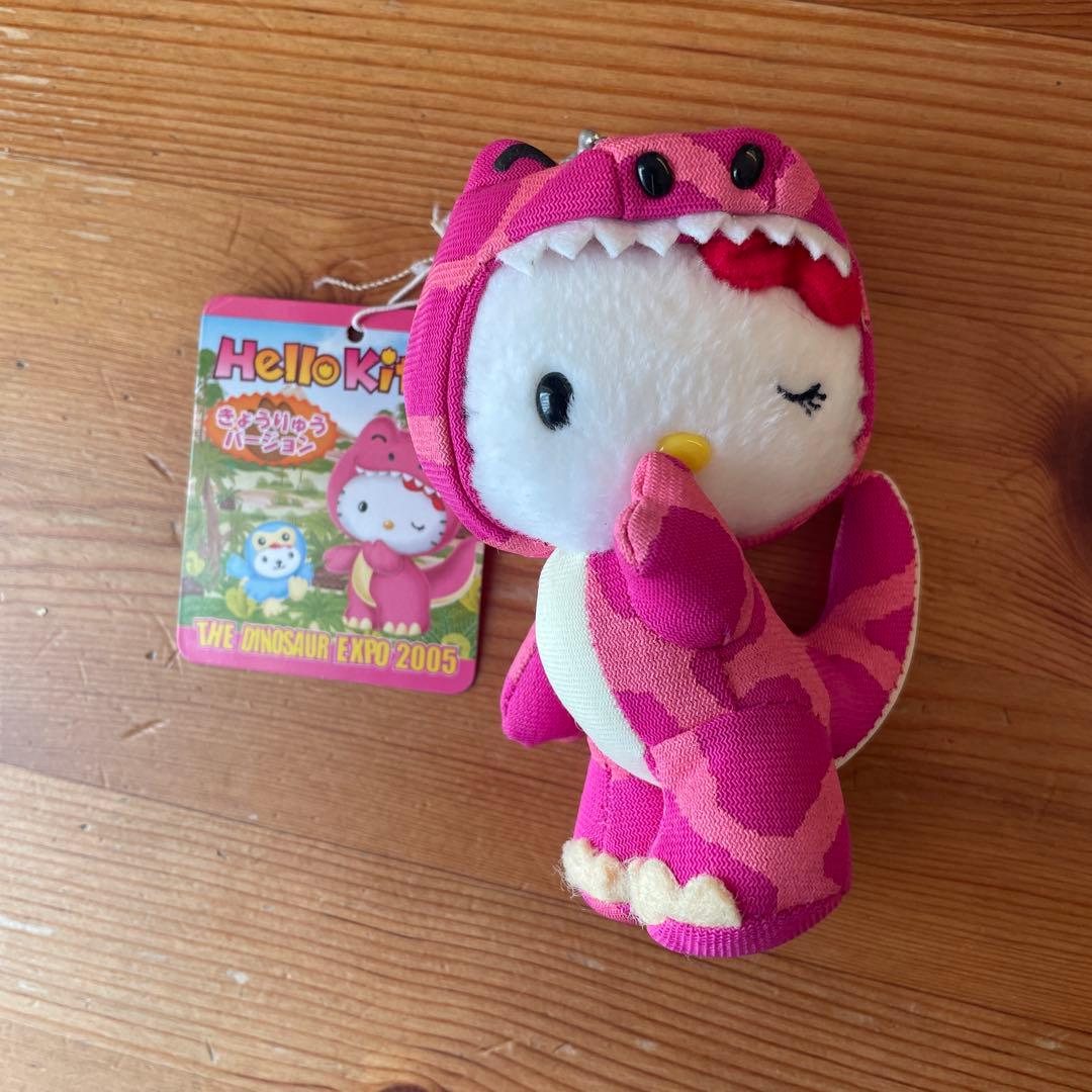 公*o様 レア！　ご当地キティ　福井限定　恐竜ver