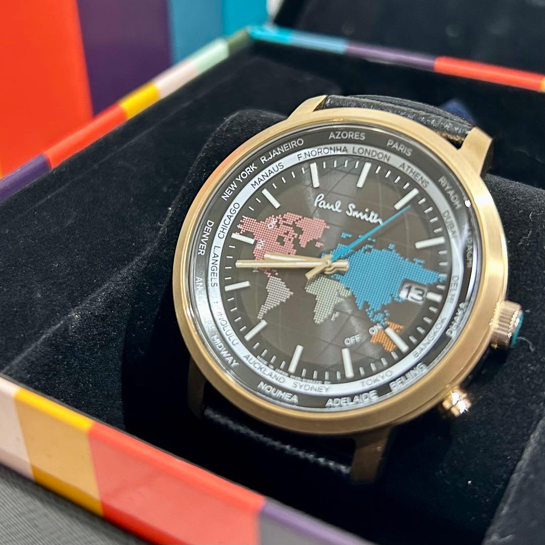 未使用級☆ポールスミス ワールドトラベラー　ソーラー電波ウォッチ　箱付　腕時計