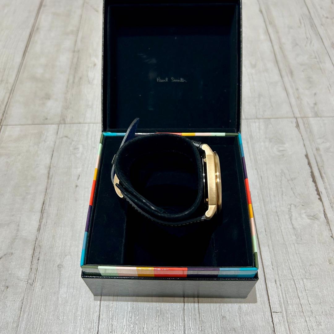 未使用級☆ポールスミス ワールドトラベラー　ソーラー電波ウォッチ　箱付　腕時計