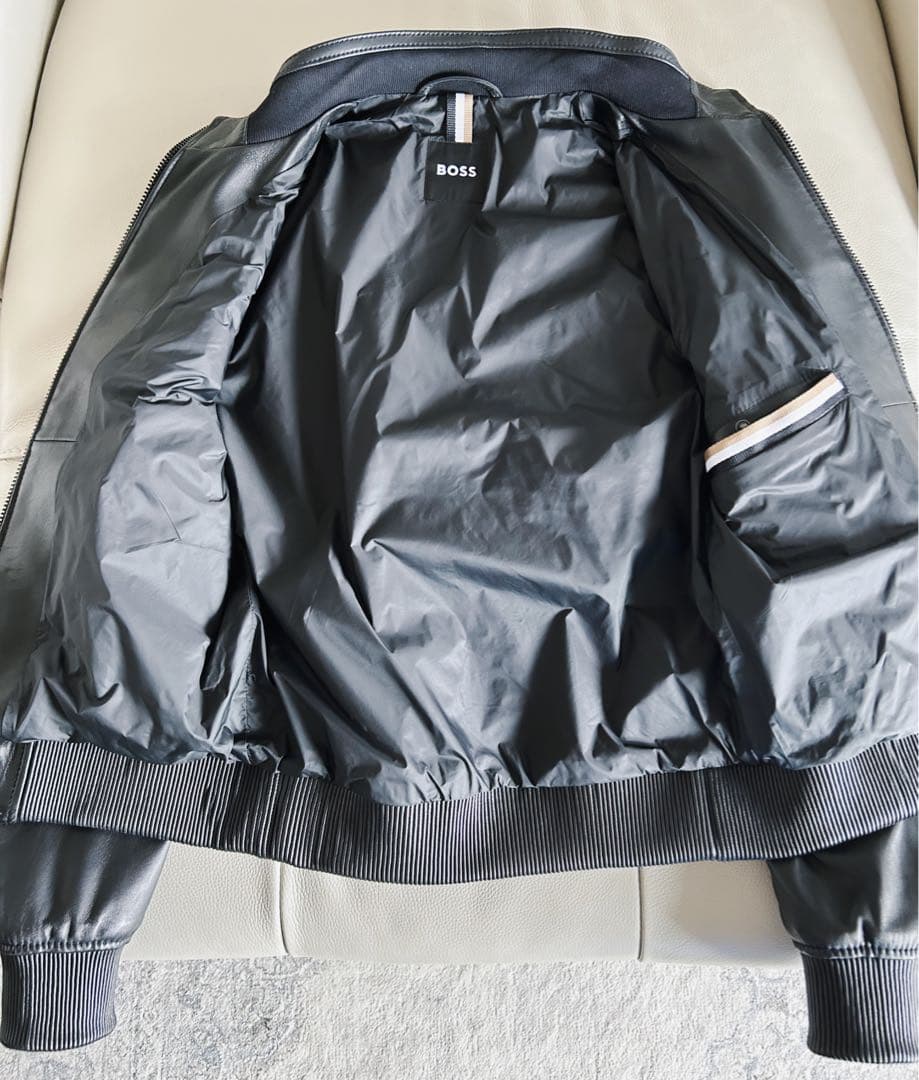『新品タグ付』BOSS レザージャケット