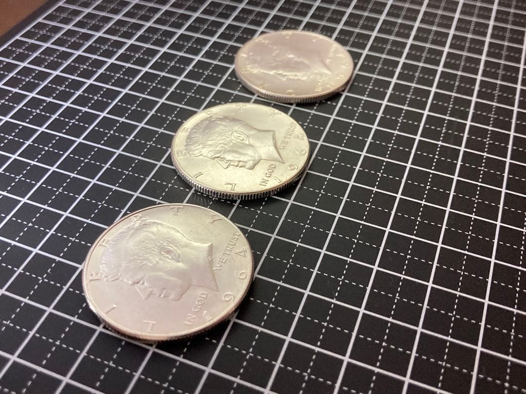 《アメリカ》ケネディハーフダラー銀貨3枚セットで(1964年)