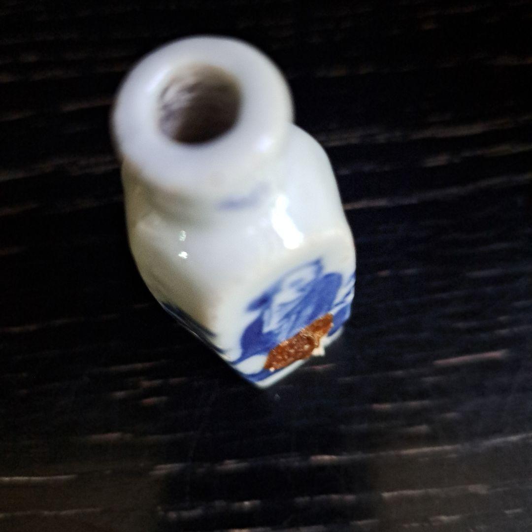 中国古玩　小品飾壺　極上　六角瓶　乾隆時代　　白磁人物図　染付青磁