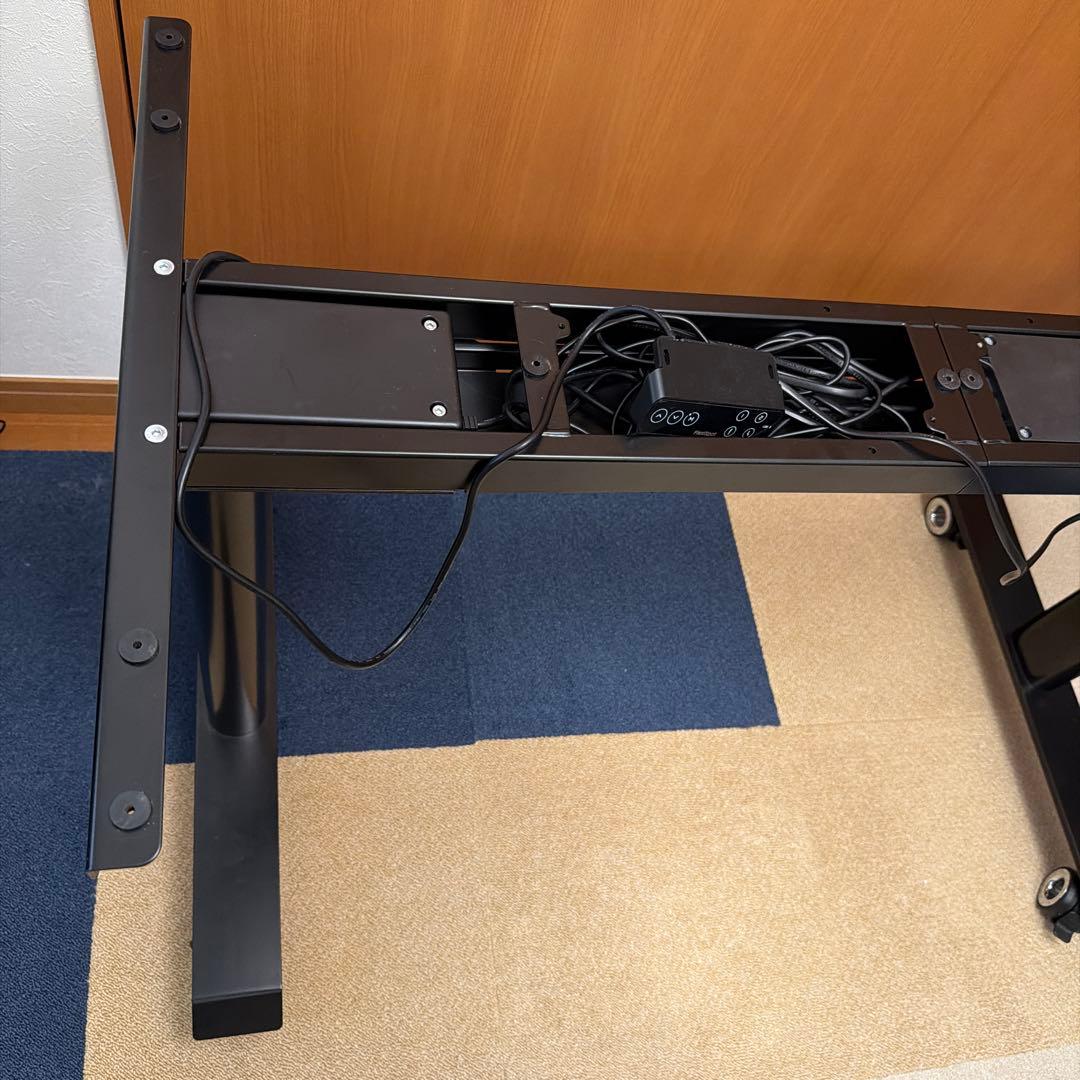 フレキシスポット　E8 足のみ