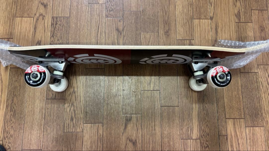 新品◆ELEMENT スケートボード8.0 (カバー付き)