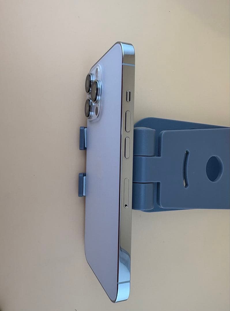 iPhone 13 Pro シルバー128GBバッテリー純正品100%美品。