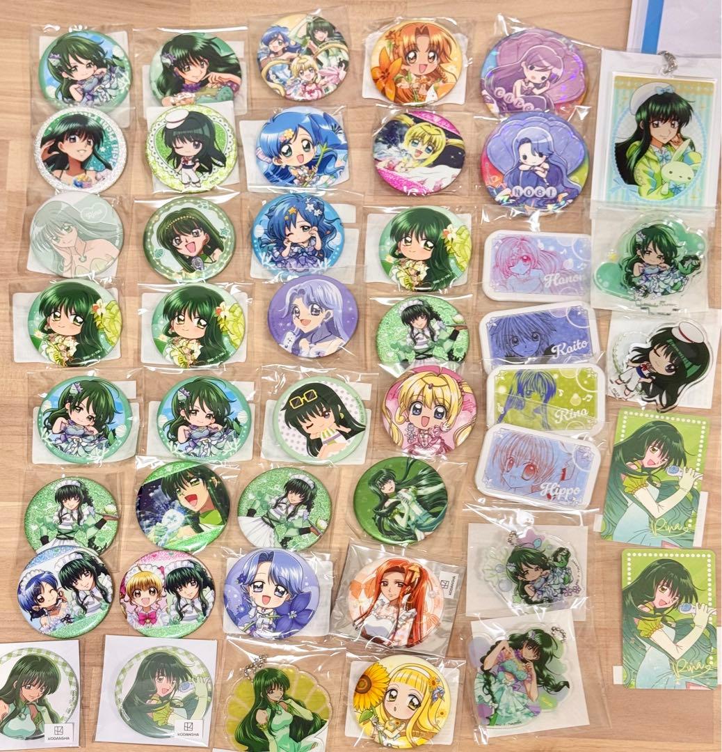ぴちぴちピッチ　まとめ売り　45点セット　缶バッジ