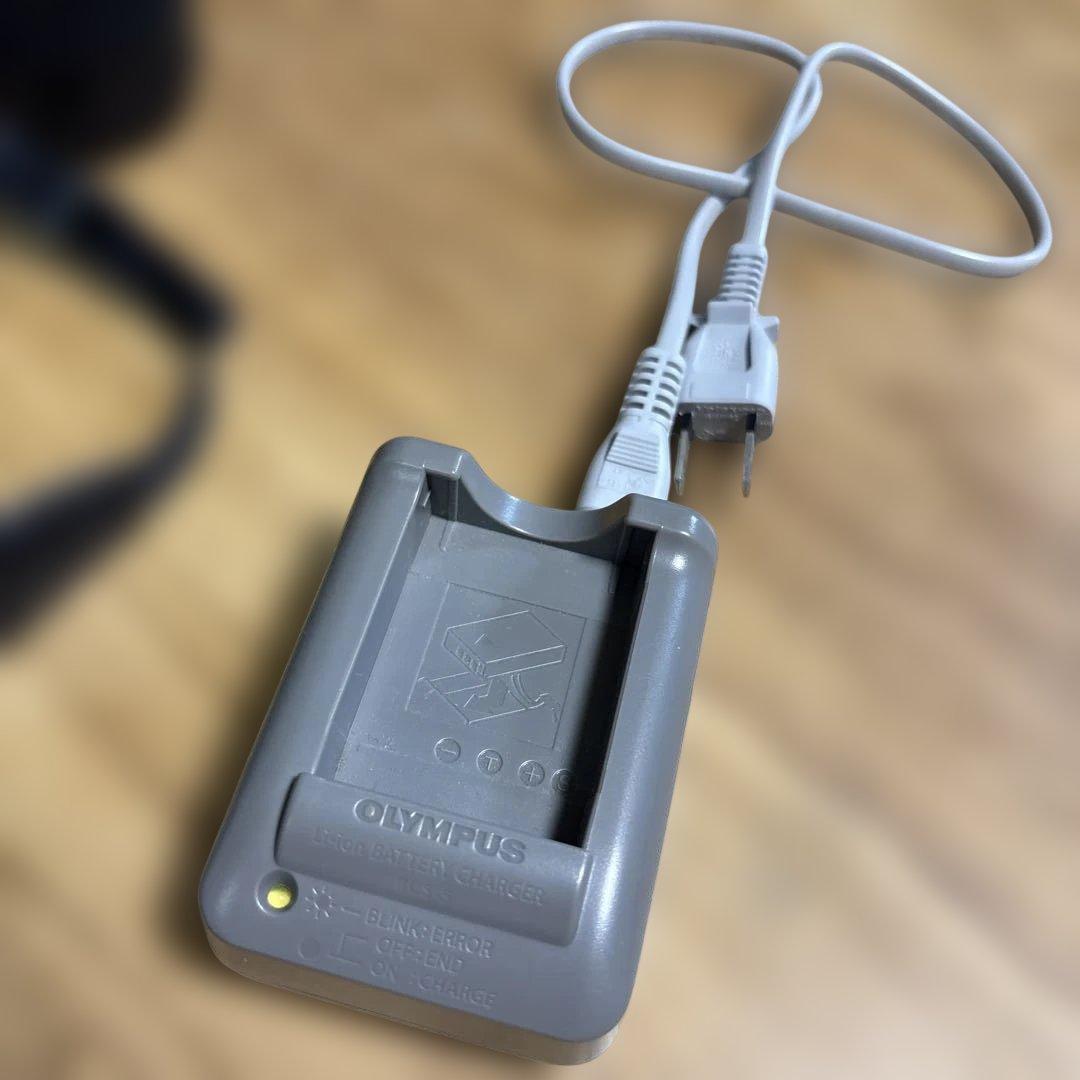 OLYMPUS OM-D E-M10 mark 2ミラーレス ダブルズーム