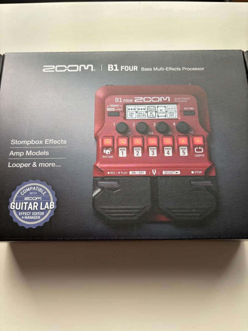 ZOOM B1 FOUR ベースマルチエフェクター アダプター付き‼️