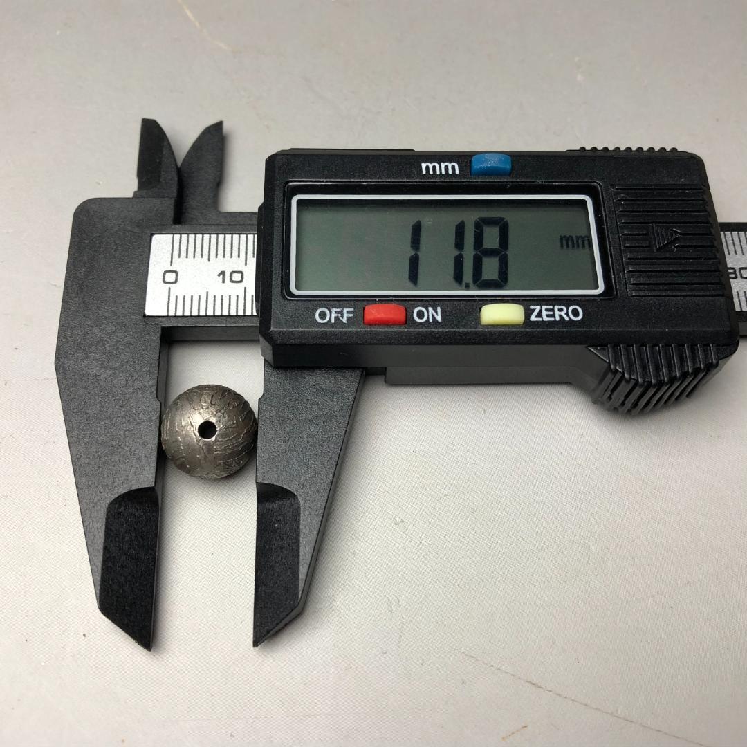 ハ*ル様 アルタイ隕石　 鉄隕石　ギベオン　原石　メテオライト 球体と立方体のセ