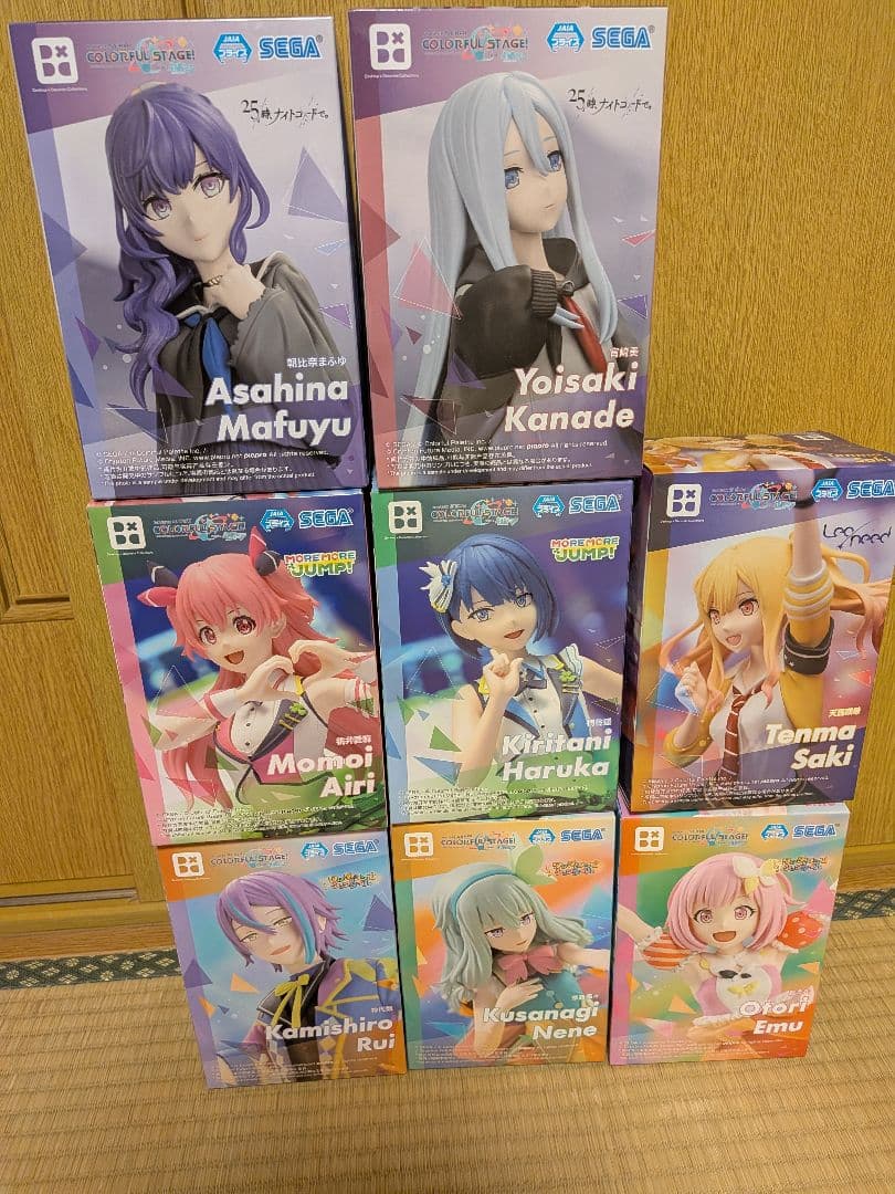 プロセカ　折り畳みボックスチェア―　フィギュア　　ニーゴ　ビビバス　ワンダショ他