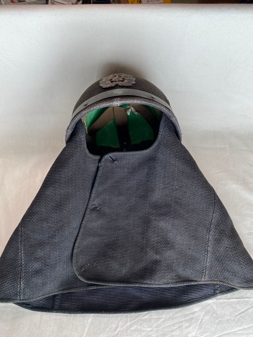 超レトロな横浜市　消防士ヘルメット