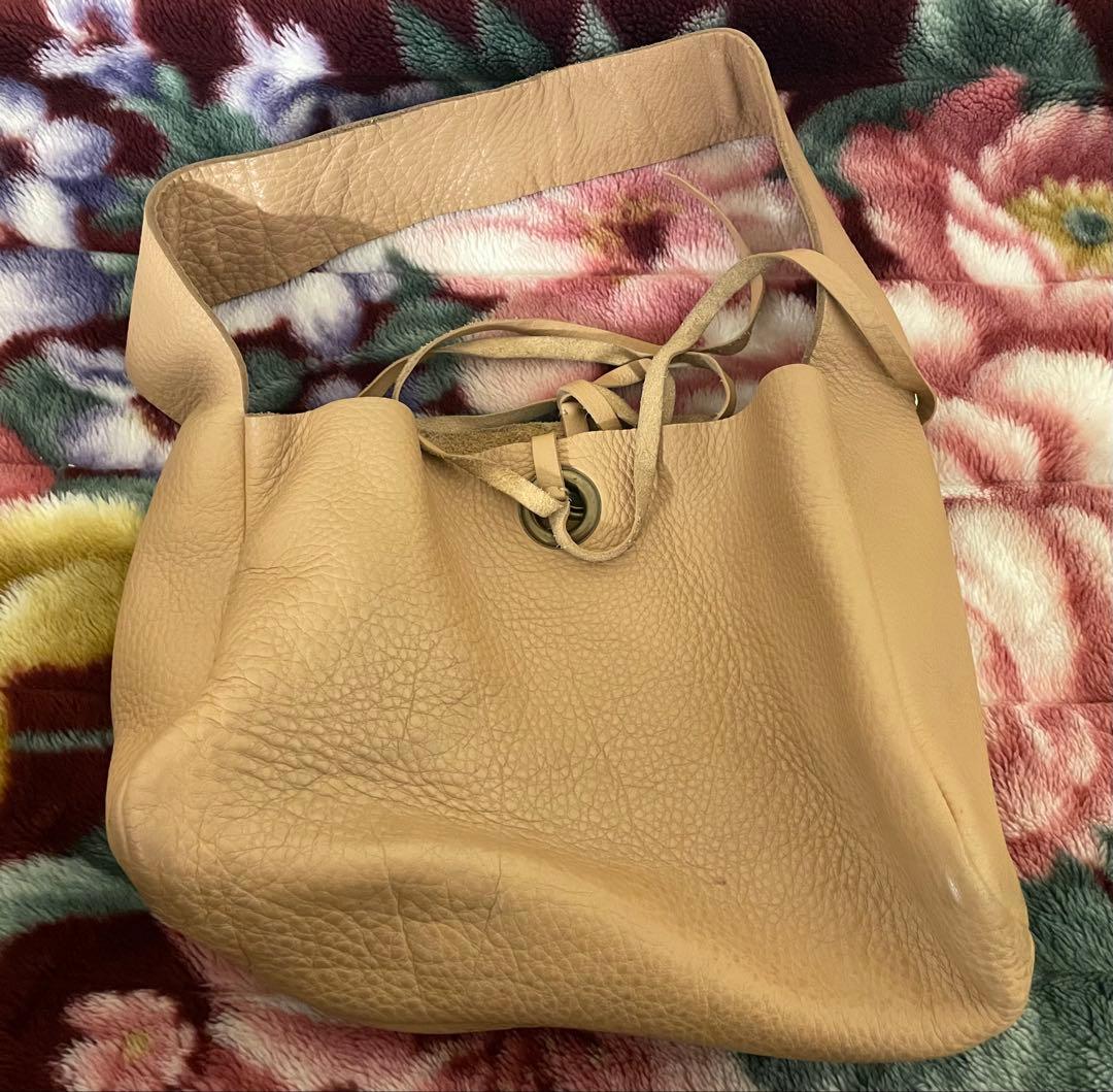 miu miu レザーハンドバッグ