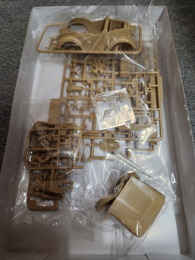 日本陸軍 1/35 戦車、車両、大砲プラモデル 5個セット