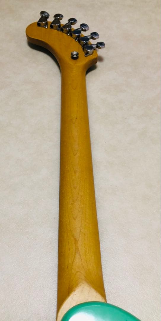 【美品】ZO-3 グリーン アンプ内蔵ミニギター ディストーションSW付 ケース