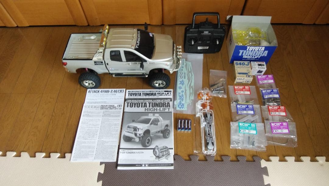 電動ラジコン　トヨタ　1/10タンドラ　マルチファンクションユニット