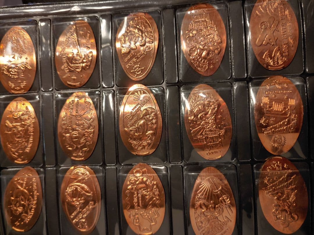 【最終値】【激レア】【閲覧数563】東京ディズニーリゾートメダル 2009コンプ