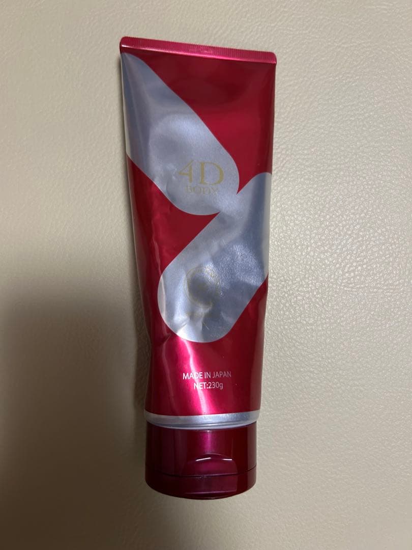4D ボディクリーム 230g 日本製(お届けは2枚目の状態)