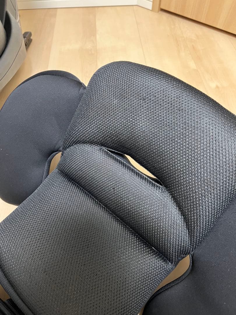 【直接引き取り限定】Combi チャイルドシート グレー×ネイビー　ISOFIX