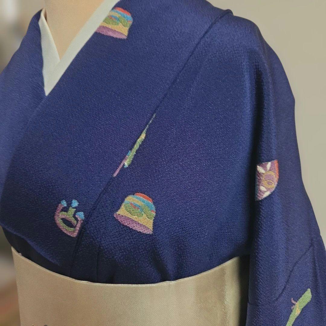 古代ちりめん小紋　紺地　茶道具飛び柄　6611