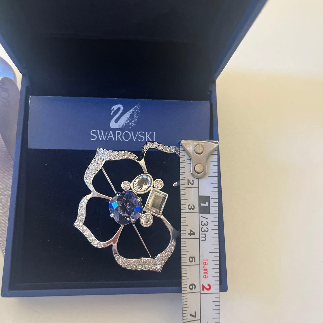 【美品】スワロフスキー　クリスタルブローチ