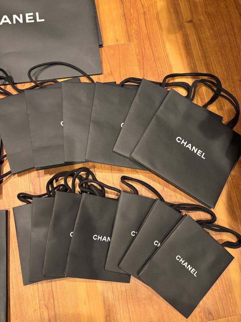 c*_様 シャネル紙袋　40枚セット