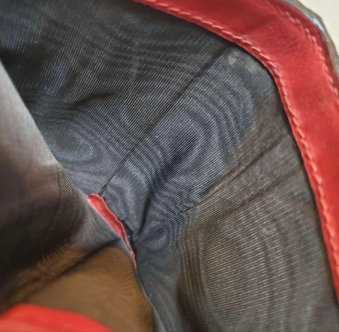 美品 グッチ GGスプリーム 2つ折り財布 チェリー インターロッキング