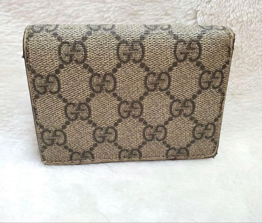 美品 グッチ GGスプリーム 2つ折り財布 チェリー インターロッキング