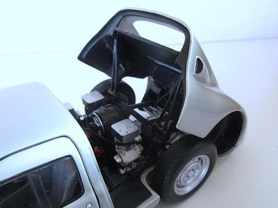 特価 MINICHAMPS 1/18 ポルシェ 904 Carrera GTS