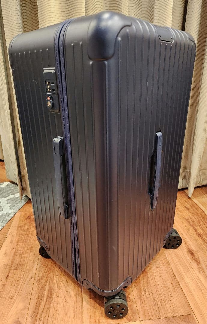 【1回使用美品】Rimowa Essencial trunk 89L　紺色
