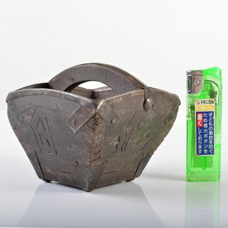 李朝　古民具　唐木製　漢詩刻　鉄金具　持ち手付　小物入　M　R6232