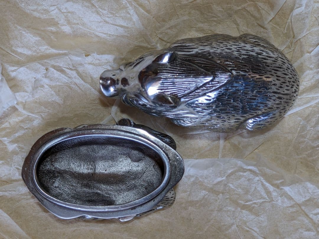 ♦高岡銅器 渡辺景秋作 蝋型鋳銀 干支亥 盒子 銀製品 銀価格511円 美術品