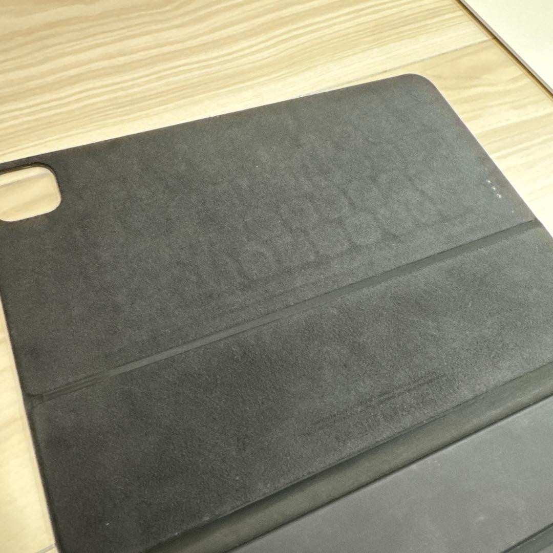 iPad スマートキーボードFolio 11インチ