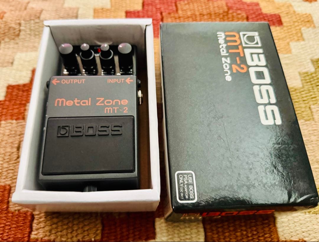 BOSS MT-2 l Zone ギターエフェクター 箱付　美品　台湾製