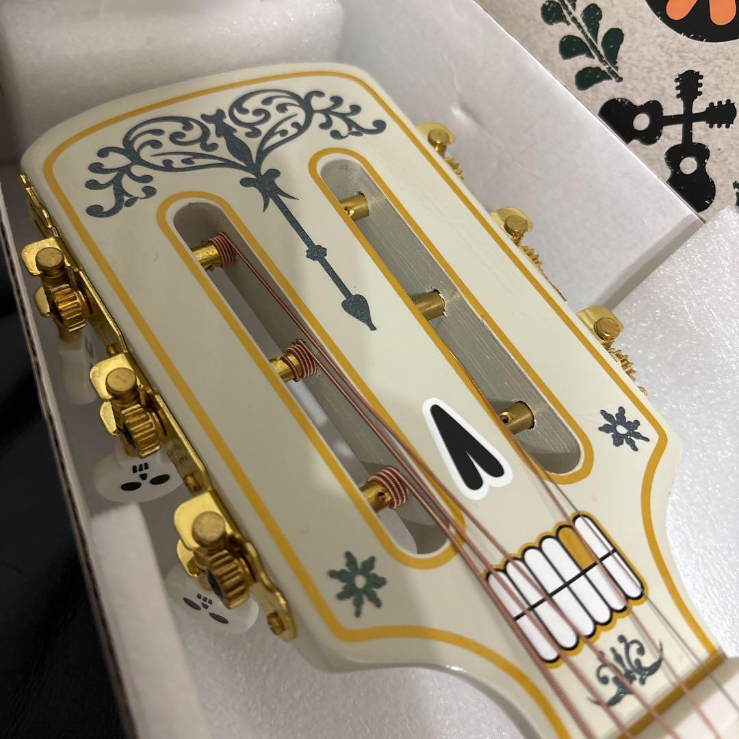 ディズニー リメンバーミー ミゲル アコースティックギター