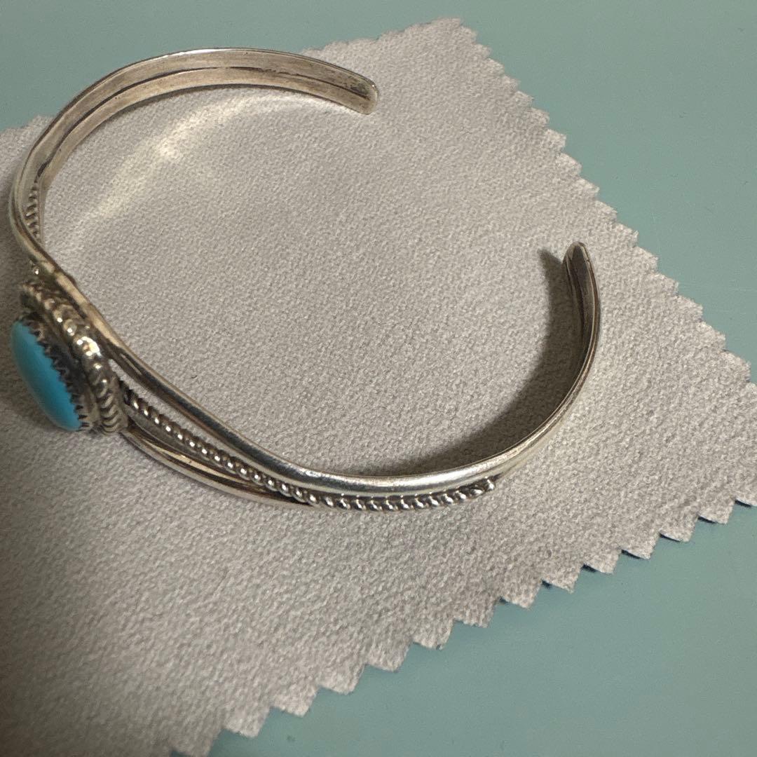 ターコイズ　バングル　シルバー　ナバホ族　インディアンジュエリー　作者刻