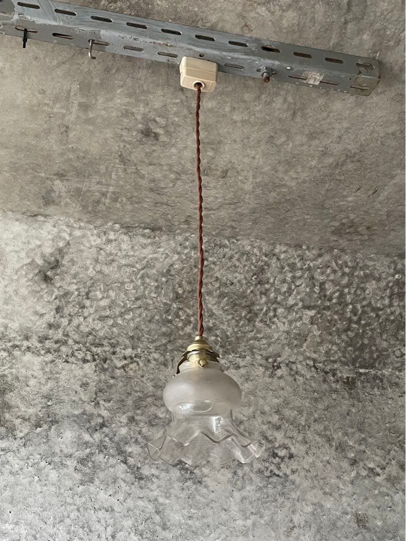 58. 40’s フランスアンティーク　古民家 ガラスシェードペンダントランプ
