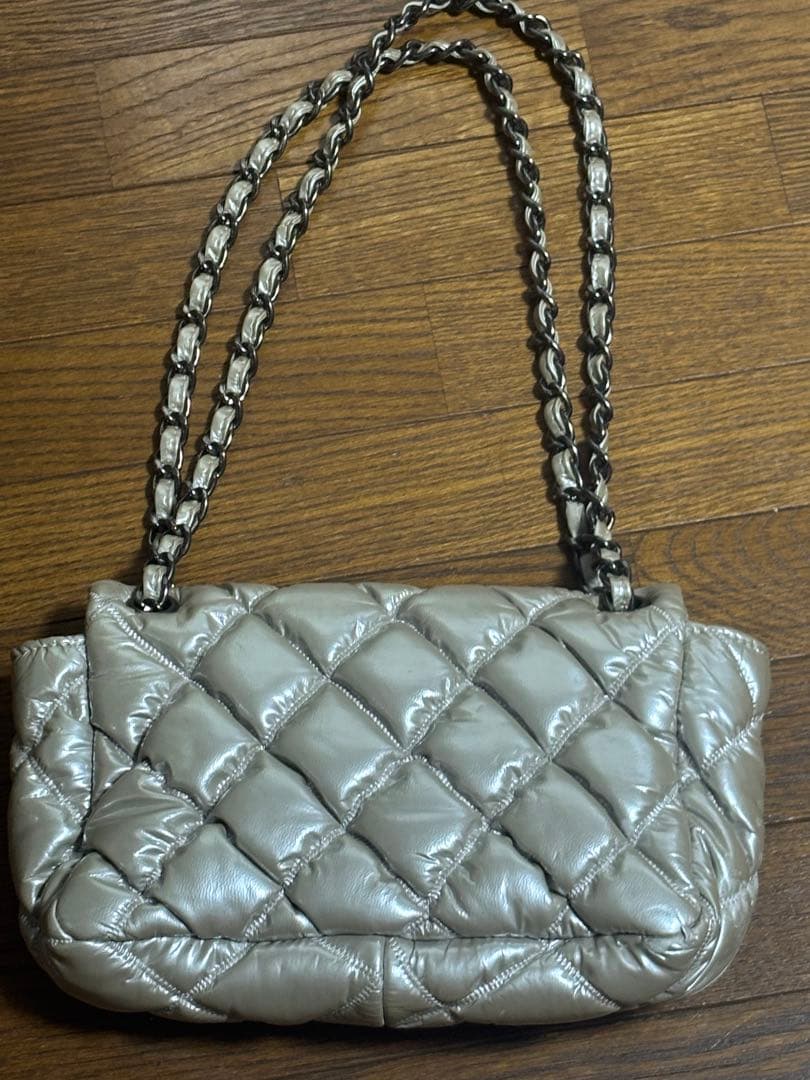 CHANEL ベージュ キルティングショルダーバッグ