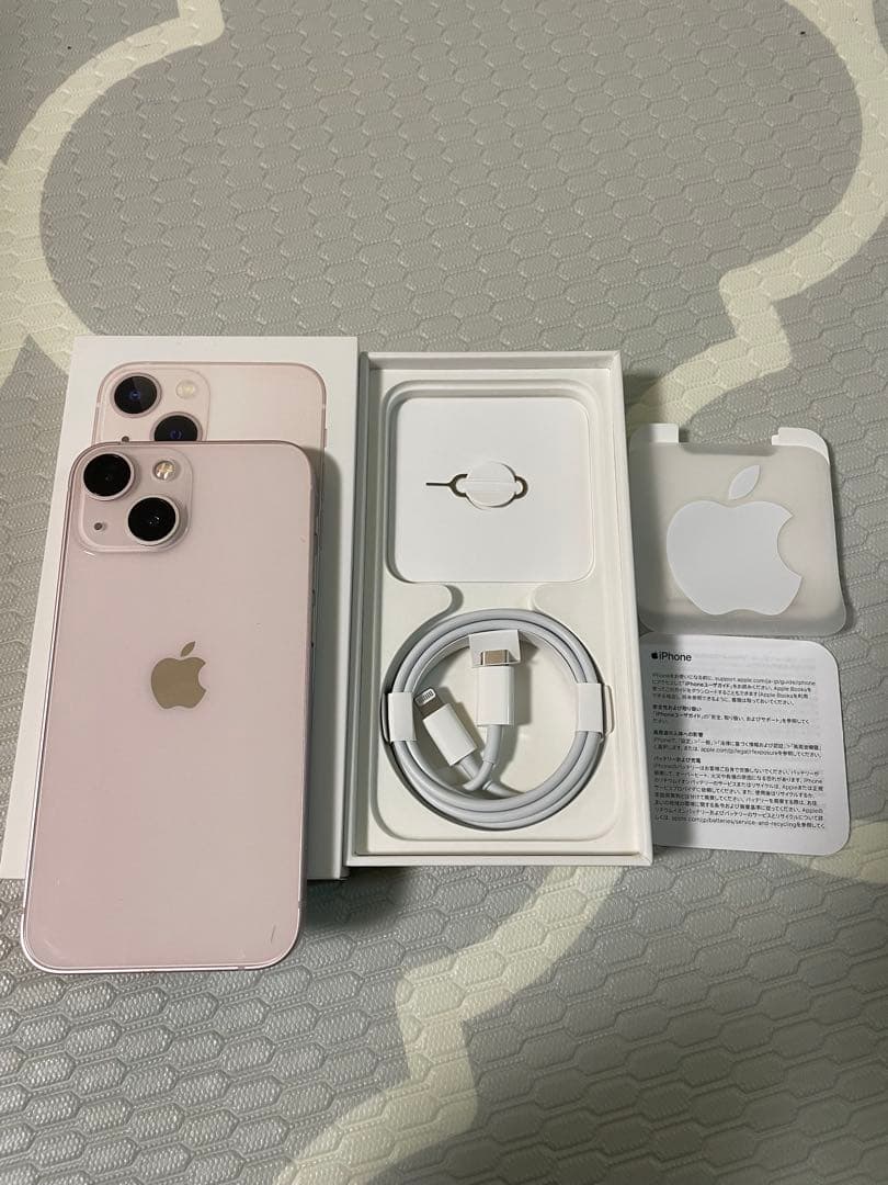 Y*e様 Apple iPhone 13 ピンク 本体 mini
