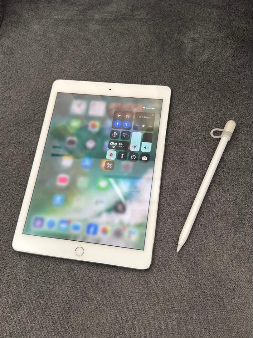 iPad Pro 9.7 128GB本体 + Apple Pencil